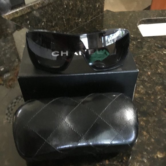 Chanel Mask sunglasses new - Picture 1 of 3